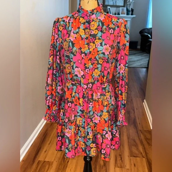 Fate NWT Full in Bloom long balloon sleeve ruffle button down tie waist dress, M - Picture 2 of 11